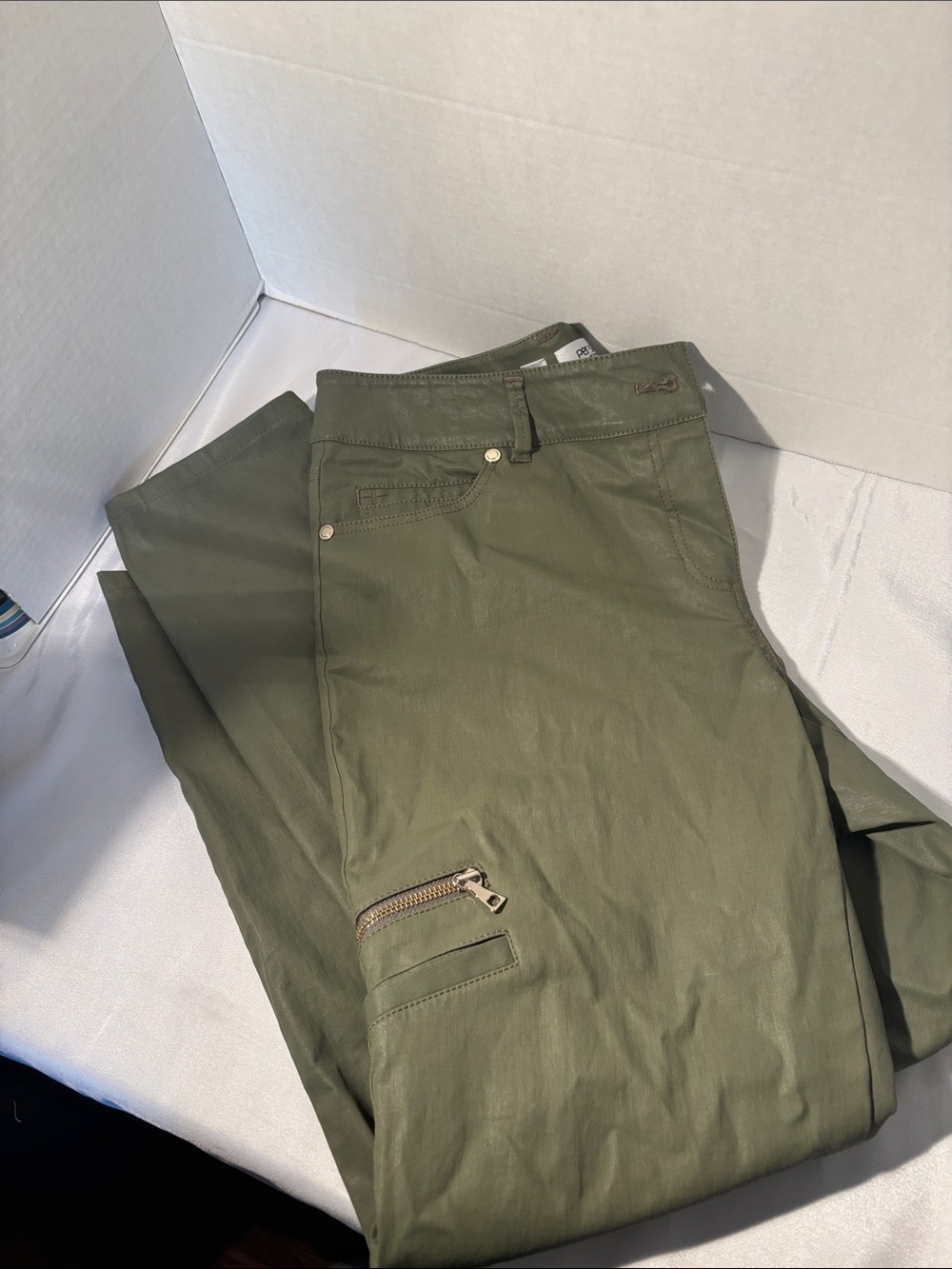 Women’s Olive Green Casual Pants - Unknown Brand